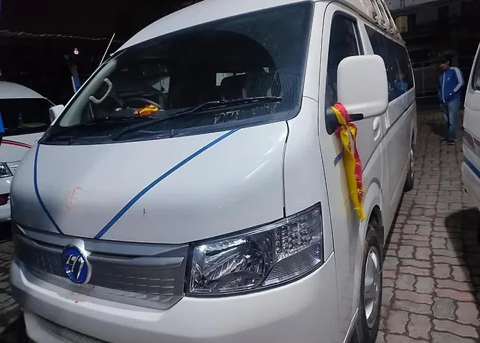 12 Seater Micro Ev Botel *